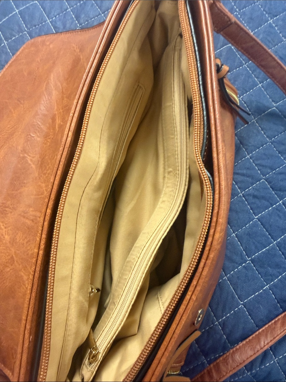 Vintage Messenger Bag Brown Faux Leather with Buckle Detail Laptop Crossbody - Picture 7 of 7
